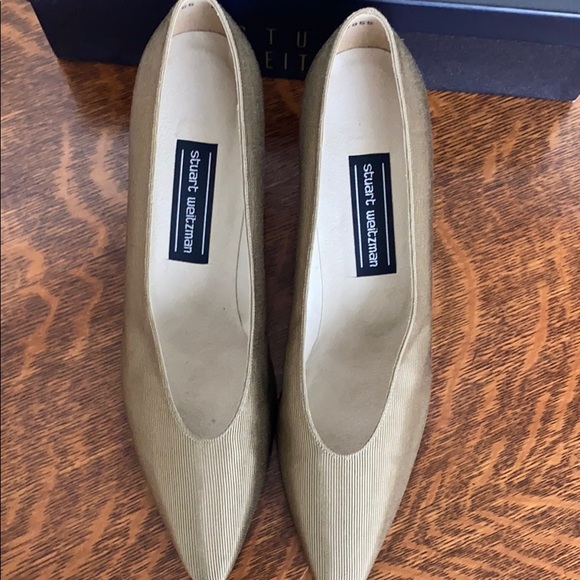 Stuart Weitzman mid heel. Sz 8 1/2. - Picture 4 of 11